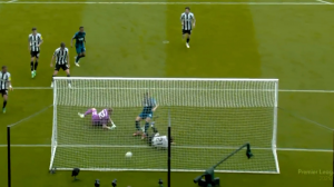 گل اول بورنموث به نیوکسل (تاورنیر)