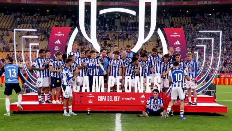 جشن قهرمانی کوپا دل ری رئال سوسیداد 