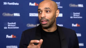 درس تاریخی ژاوی به تیری آنری