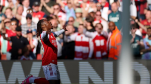 سوپرگل ازه به نیوکسل با گزارش عربی!