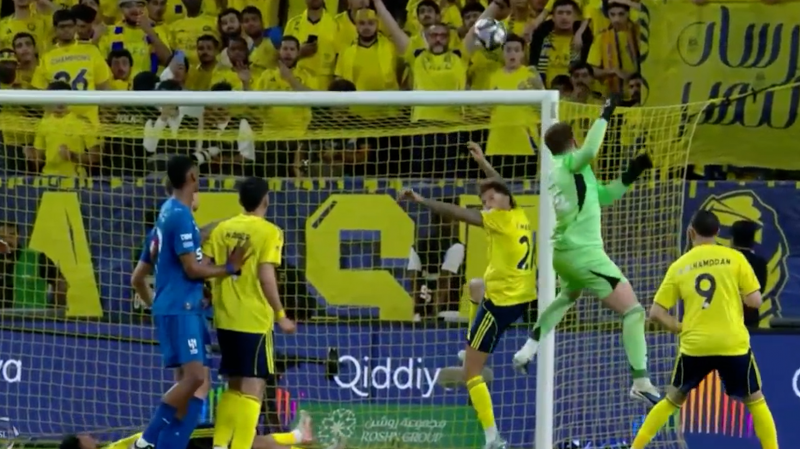 گل اول الهلال به النصر (گل به خودی)