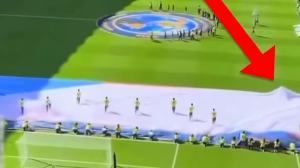 بامزه‌ترین ویدیو جام‌؛ مردی جا مانده در پرچم!