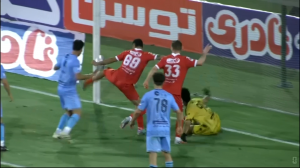 گل اول پرسپولیس به چادرملو توسط کاظمیان