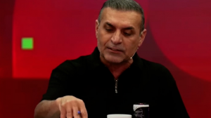 ویسی: اگر سرمربی بودم بازیکنان جوان را به جام می‌بردم