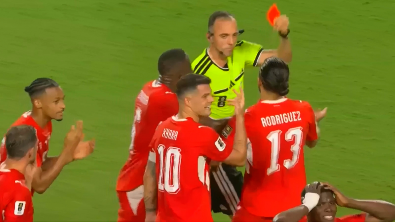 اخراج عجیب امبولو در مقابل آرژانتین توسط VAR