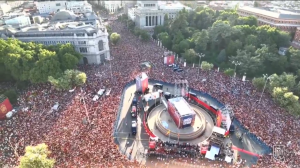 تصاویری از جشن خیابانی اسپانیا بعد از بازگشت قهرمان