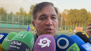 تاجرنیا: آسانی با خواسته خود برگشت
