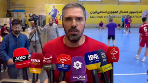 سیاوشی: کلاییچ مربی به روزی است