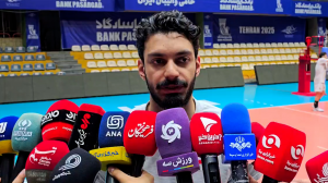 ولی زاده:بازیکنان تیم ملی سرباز مردم هستند