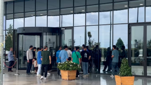 حضور هواداران در هتل محل اقامت استقلال