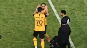 رونمایی از کسری طاهری مقابل تراکتور