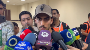 محمدنژاد: هر وقت سرمربی تشخیص بدهد بازی می‌کنم 