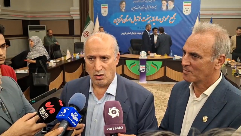 تاج: بازیکنان را وجه المصالحه قرار ندهید