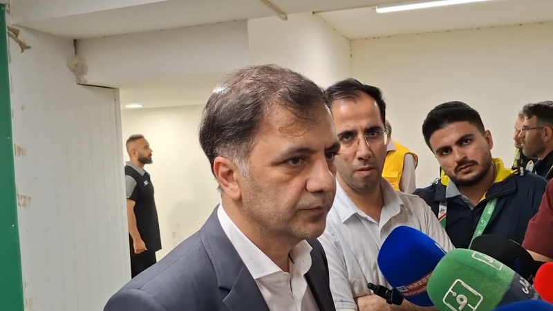 کریمی: فدراسیون به فکر داوری باشد