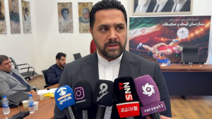 فزونخواه: امسال حسن یزدانی کنار ما نیست