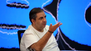 ماجرای عکس جنجالی سهراب در کافه تایپ