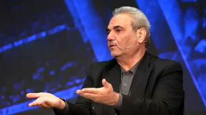 خیابانی: جام قهرمانی نباید به استقلال اهدا شود