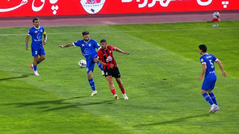گل رد شده تراکتور به استقلال توسط VAR