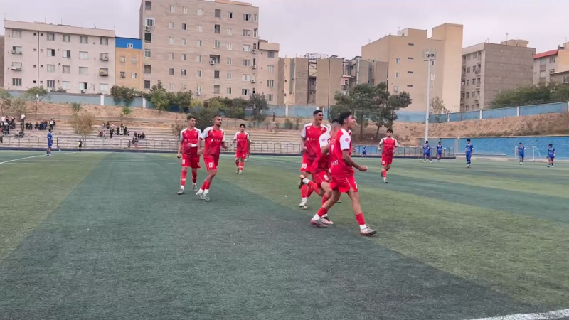 صحنه خوشحالی گل اول پرسپولیس
