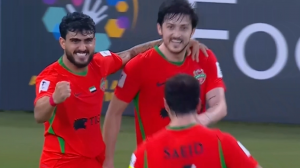 گل دوم شباب الاهلی به الاتحاد (سردار آزمون)
