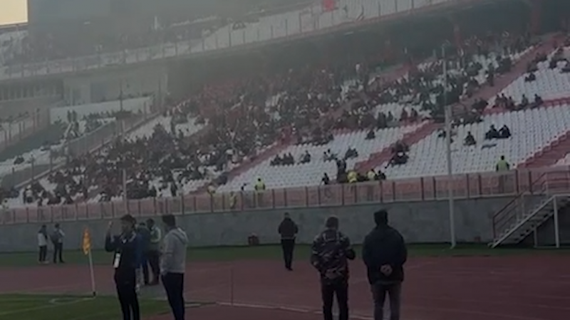 استقبال زیبای هواداران تراکتور از مهمان خوزستانی
