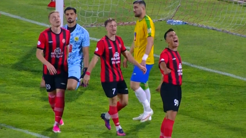 گل اول تراکتور به صنعت نفت (حسین زاده)