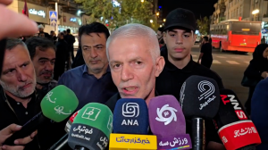 حضور و صحبت اسبقیان در میدان انقلاب