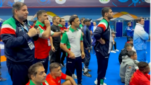 حرص و جوش مربیان ایران حین کشتی رحمان عموزاد